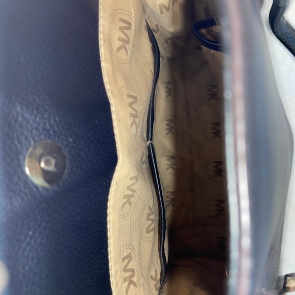 MK Purse - Picture 5 of 5